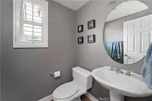 21825 Carol Ct, Saugus, CA 91390 - Photo 24