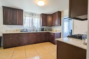 3208 W 74th St, Park Hills Heights, CA 90043 - Photo 14
