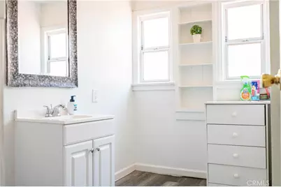 3208 W 74th Street, Park Hills Heights, CA 90043 - Photo 28