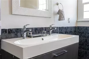 3208 W 74th St, Park Hills Heights, CA 90043 - Photo 36