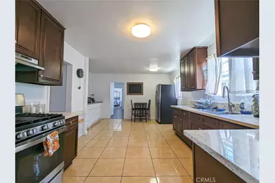 3208 W 74th Street, Park Hills Heights, CA 90043 - Photo 12