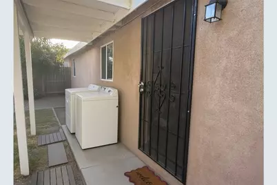 712 W 54th, Los Angeles, CA 90037 - Photo 24