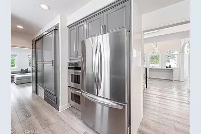 21047 Dumetz Road, Woodland Hills, CA 91364 - Photo 22