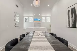 21047 Dumetz Rd, Woodland Hills, CA 91364 - Photo 16