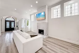 21047 Dumetz Rd, Woodland Hills, CA 91364 - Photo 12