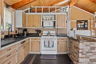 29199 Lake Brook, Cedar Glen, CA 92321 - Photo 14
