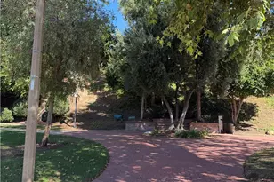 25453 Via Novia, Valencia, CA 91355 - Photo 40
