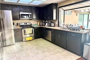25453 Via Novia, Valencia, CA 91355 - Photo 10