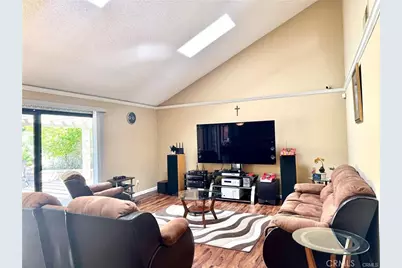25453 Via Novia, Valencia, CA 91355 - Photo 26
