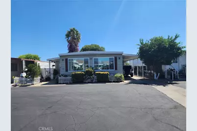 8811 Canoga Avenue #109, Canoga Park, CA 91304 - Photo 2