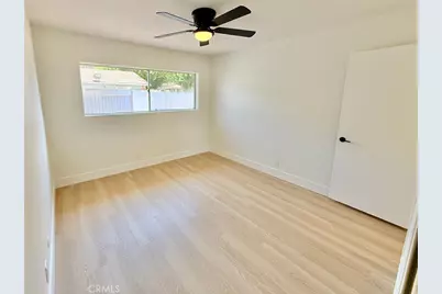 28196 Robin, Saugus, CA 91350 - Photo 14