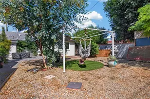 8210 White Oak Ave, Northridge, CA 91325 - Photo 22