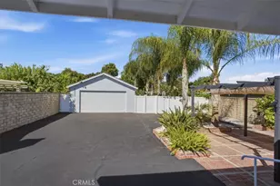 24943 Chestnut, Newhall, CA 91321 - Photo 16