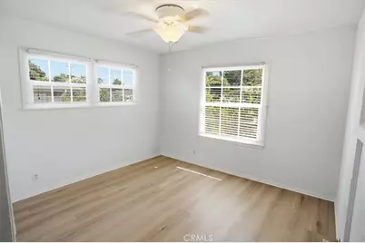 24943 Chestnut, Newhall, CA 91321 - Photo 12