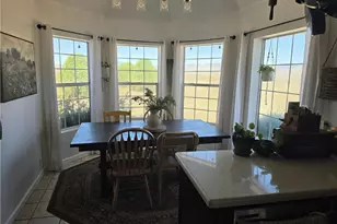 50008 Three Points, Lancaster, CA 93536 - Photo 4