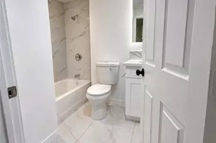 11840 Gilmore, Los Angeles, CA 91606 - Photo 26