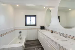 4999 Alatar Dr, Woodland Hills, CA 91364 - Photo 44