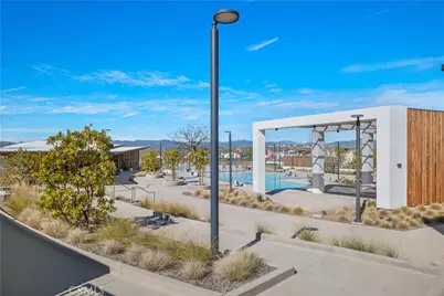 27105 Valley Oak, Valencia, CA 91381 - Photo 32