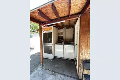 10605 Laurel Canyon, Los Angeles, CA 91331 - Photo 6