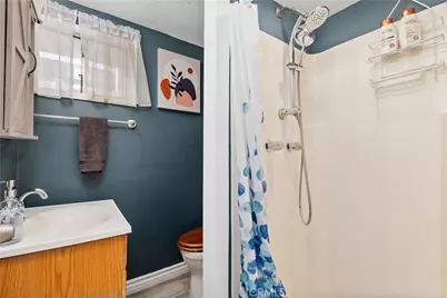 10739 Helendale, Tujunga, CA 91042 - Photo 20