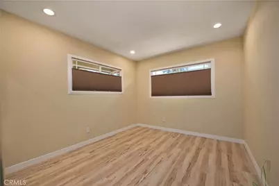 19541 Victory Boulevard, Reseda, CA 91335 - Photo 10