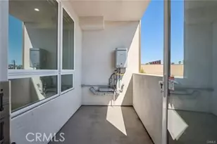 222 N Manhattan, Los Angeles, CA 90004 - Photo 26