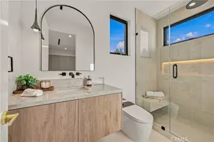 12408 Cumpston, Valley Village, CA 91607 - Photo 34