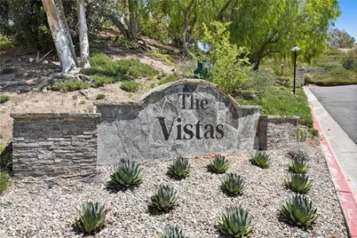 21227 Trumpet Drive #202, Newhall, CA 91321 - Photo 2