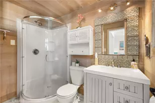 21321 Providencia, Los Angeles, CA 91364 - Photo 56