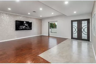 6917 Tyrone Avenue, Van Nuys, CA 91405 - Photo 4