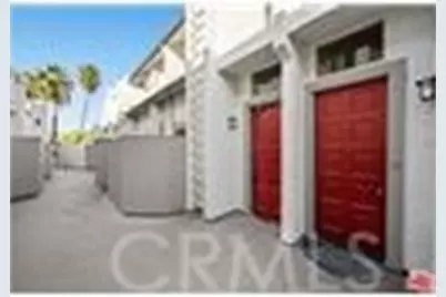 10911 Bluffside #22, Studio City, CA 91604 - Photo 2