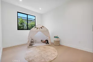 17534 Collins, Encino, CA 91316 - Photo 28