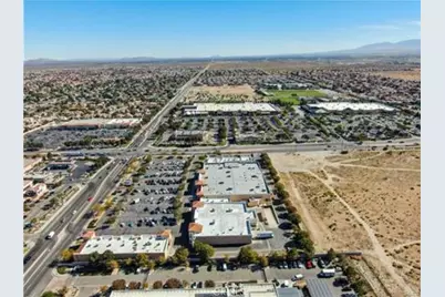 47 Vic Avenue R11, Palmdale, CA 93553 - Photo 20