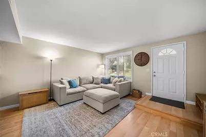 24307 La Glorita Circle, Newhall, CA 91321 - Photo 6