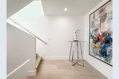 5130 Medina, Woodland Hills, CA 91364 - Photo 12