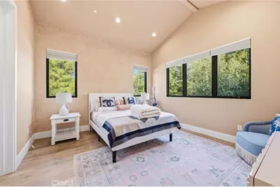 13135 Chandler Boulevard, Sherman Oaks, CA 91401 - Photo 32