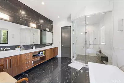 13135 Chandler Boulevard, Sherman Oaks, CA 91401 - Photo 30