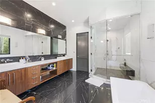 13135 Chandler Blvd, Sherman Oaks, CA 91401 - Photo 30