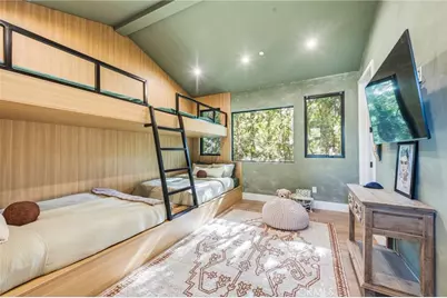 13135 Chandler Boulevard, Sherman Oaks, CA 91401 - Photo 38