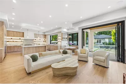 13135 Chandler Boulevard, Sherman Oaks, CA 91401 - Photo 20