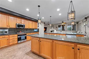 3327 Club Rancho Dr, Palmdale, CA 93551 - Photo 14