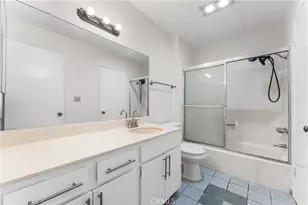 10730 Woodley Ave, Los Angeles, CA 91344 - Photo 32