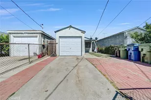 9402 Hickory, Los Angeles, CA 90002 - Photo 20