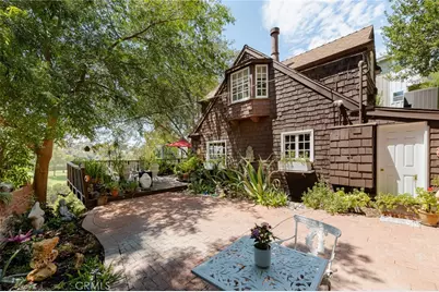 21008 Bandera, Woodland Hills, CA 91364 - Photo 2