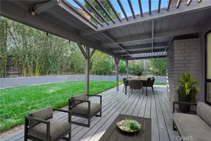 22250 Capulin Ct, Woodland Hills, CA 91364 - Photo 24