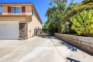 26518 Swan Ln, Canyon Country, CA 91387 - Photo 14