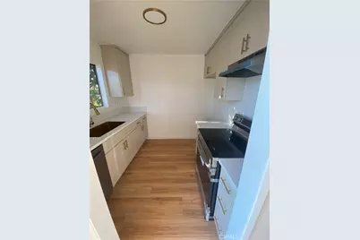 933 N Cedar #14, Inglewood, CA 90302 - Photo 4
