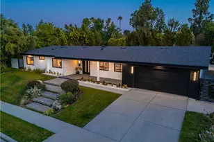 24320 Bessemer, Woodland Hills, CA 91367 - Photo 46
