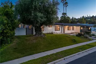 24320 Bessemer, Woodland Hills, CA 91367 - Photo 48