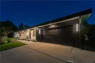 24320 Bessemer, Woodland Hills, CA 91367 - Photo 48